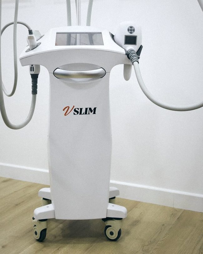 The V Slim body treatment device